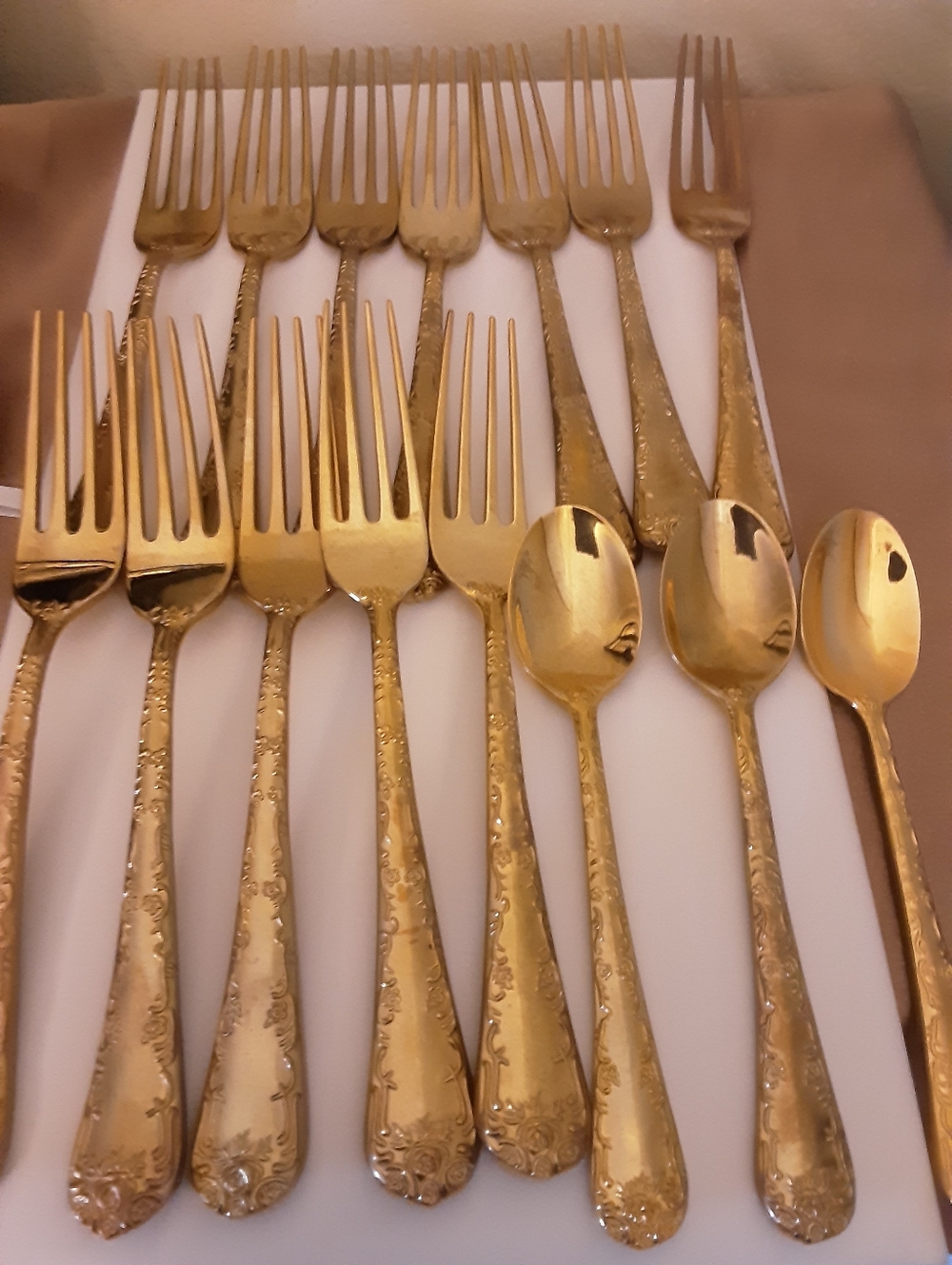 Vintage Wm Rogers & Son Golden Enchanted Rose Flatware 22K Gold Plated Set - Picture 5 of 13